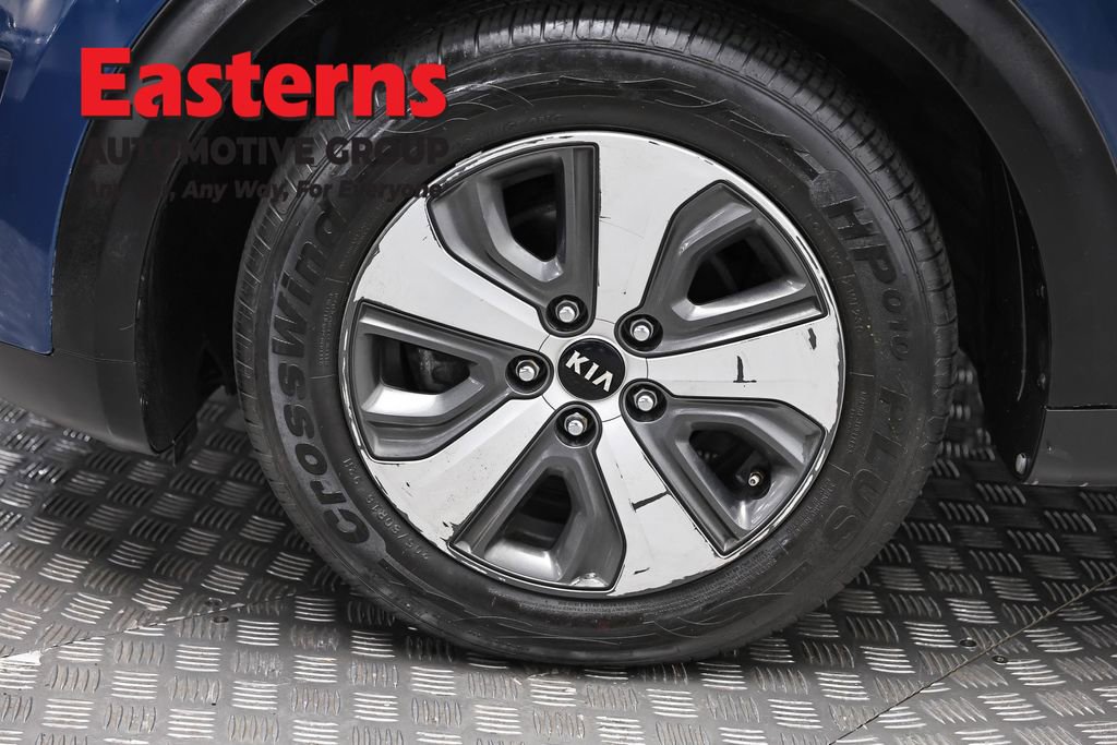 Used 2019 Kia Niro LX image 32