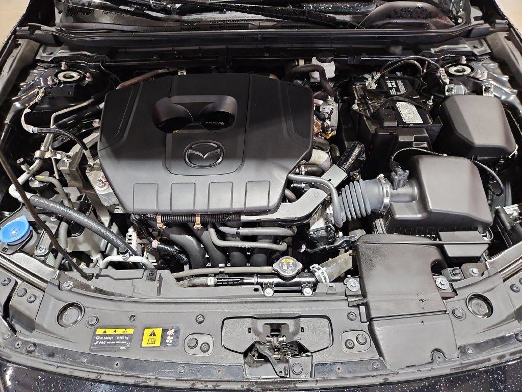 Used 2025 MAZDA MAZDA3 s FWD image 35
