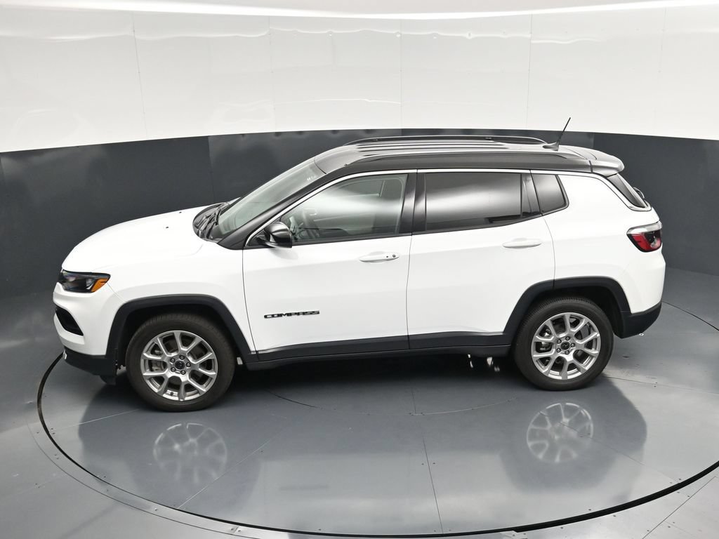 Used 2025 Jeep Compass Limited AWD/4WD image 50