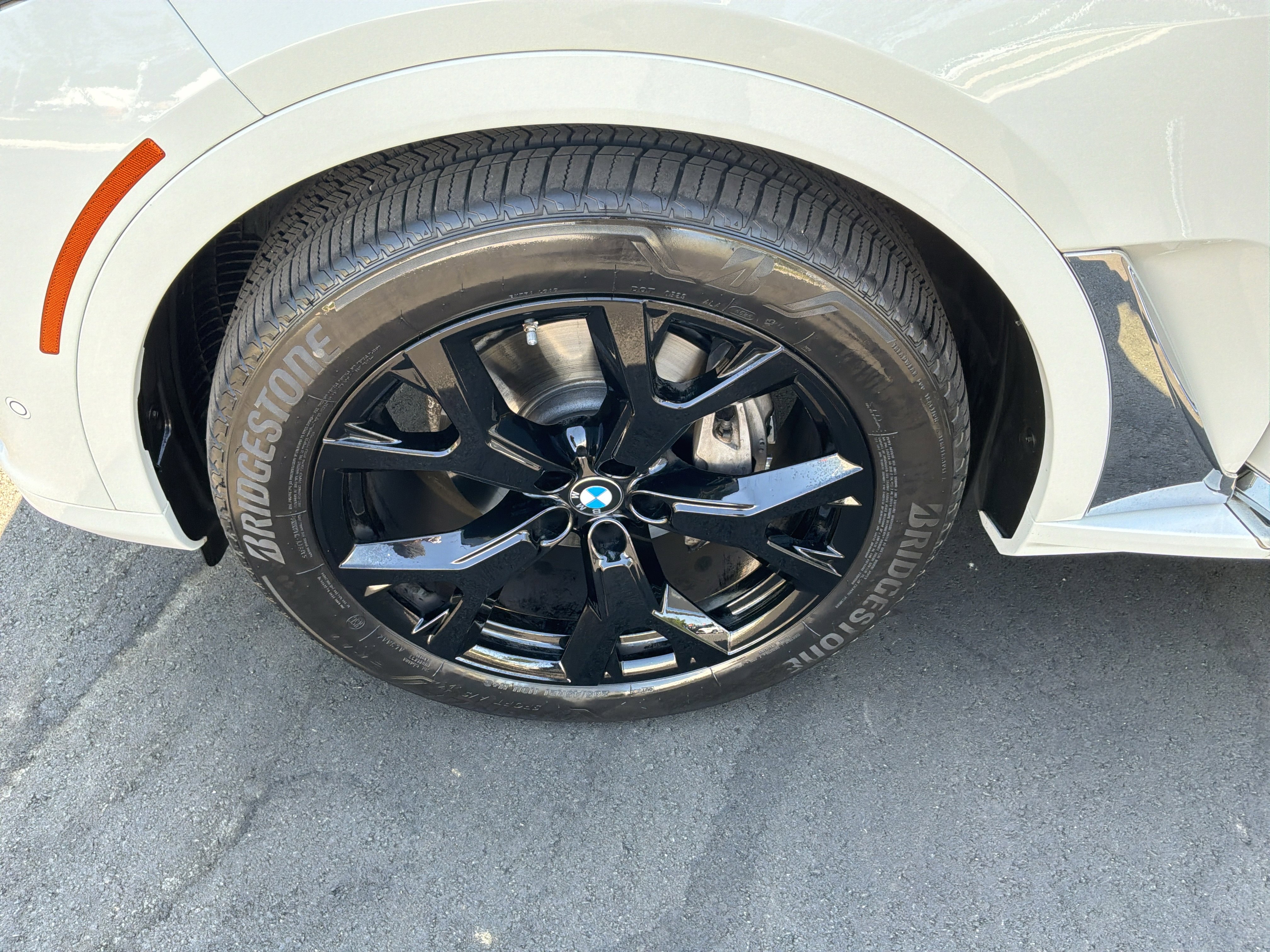 Used 2021 BMW X7 xDrive40i w/ Executive Package AWD/4WD image 13
