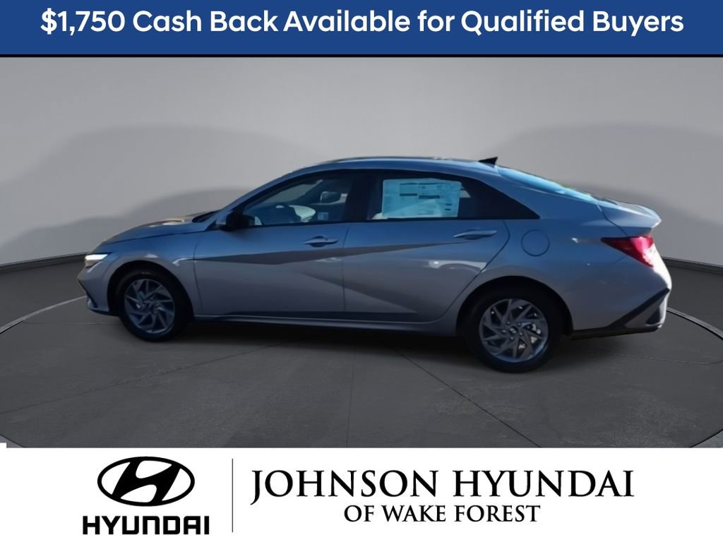 New 2026 Hyundai Elantra Blue image 7