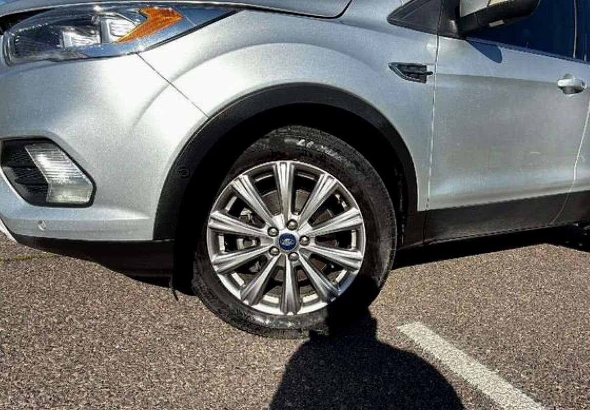 Used 2018 Ford Escape Titanium image 22