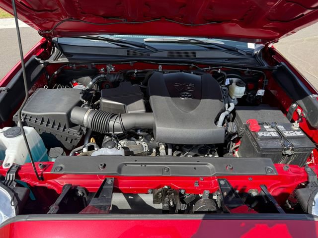 Used 2022 Toyota Tacoma SR5 RWD image 15