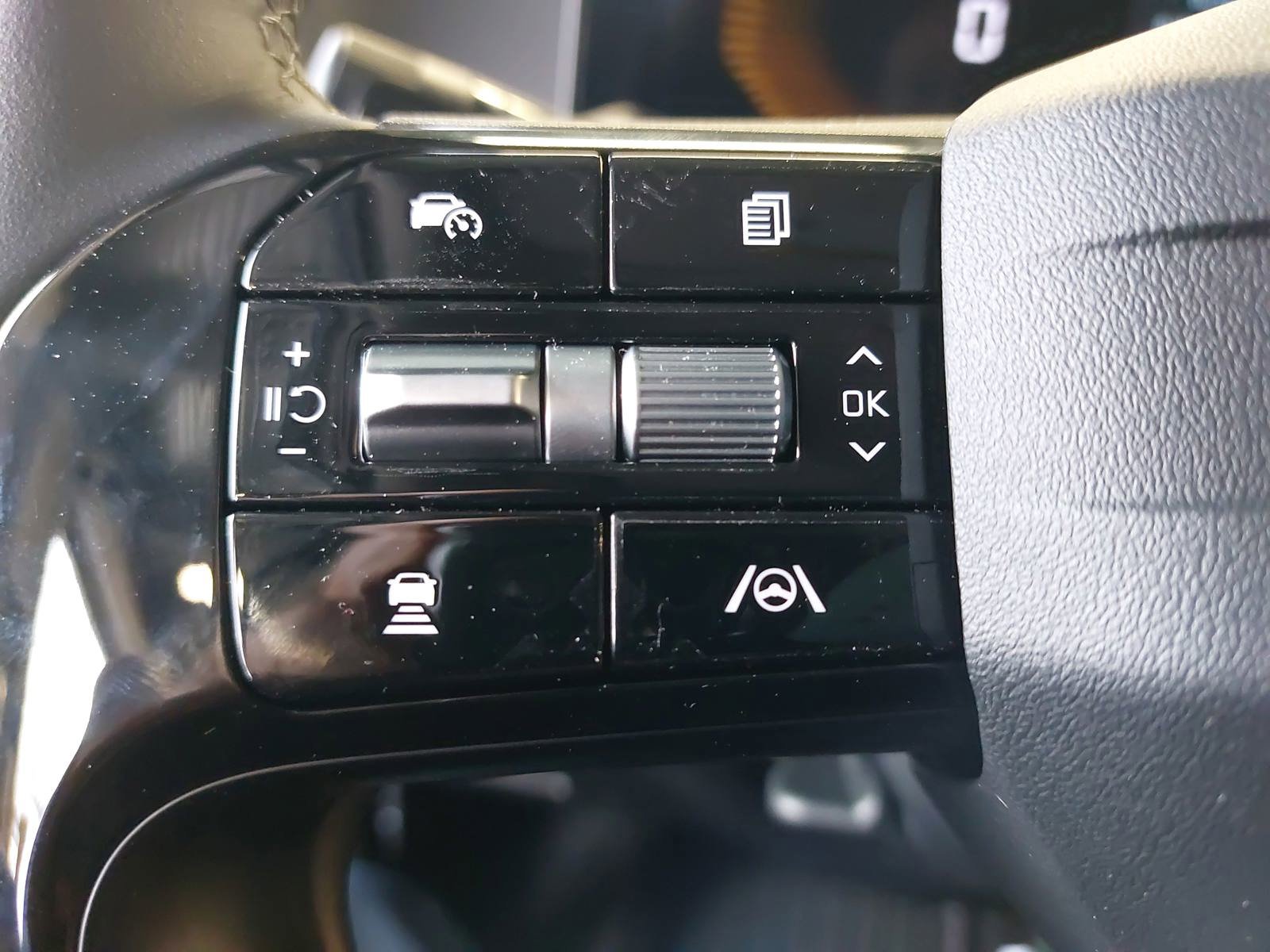 New 2026 Kia Sorento LX FWD image 19