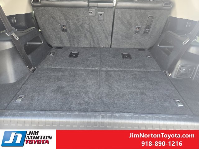 Used 2015 Toyota 4Runner Limited RWD image 34