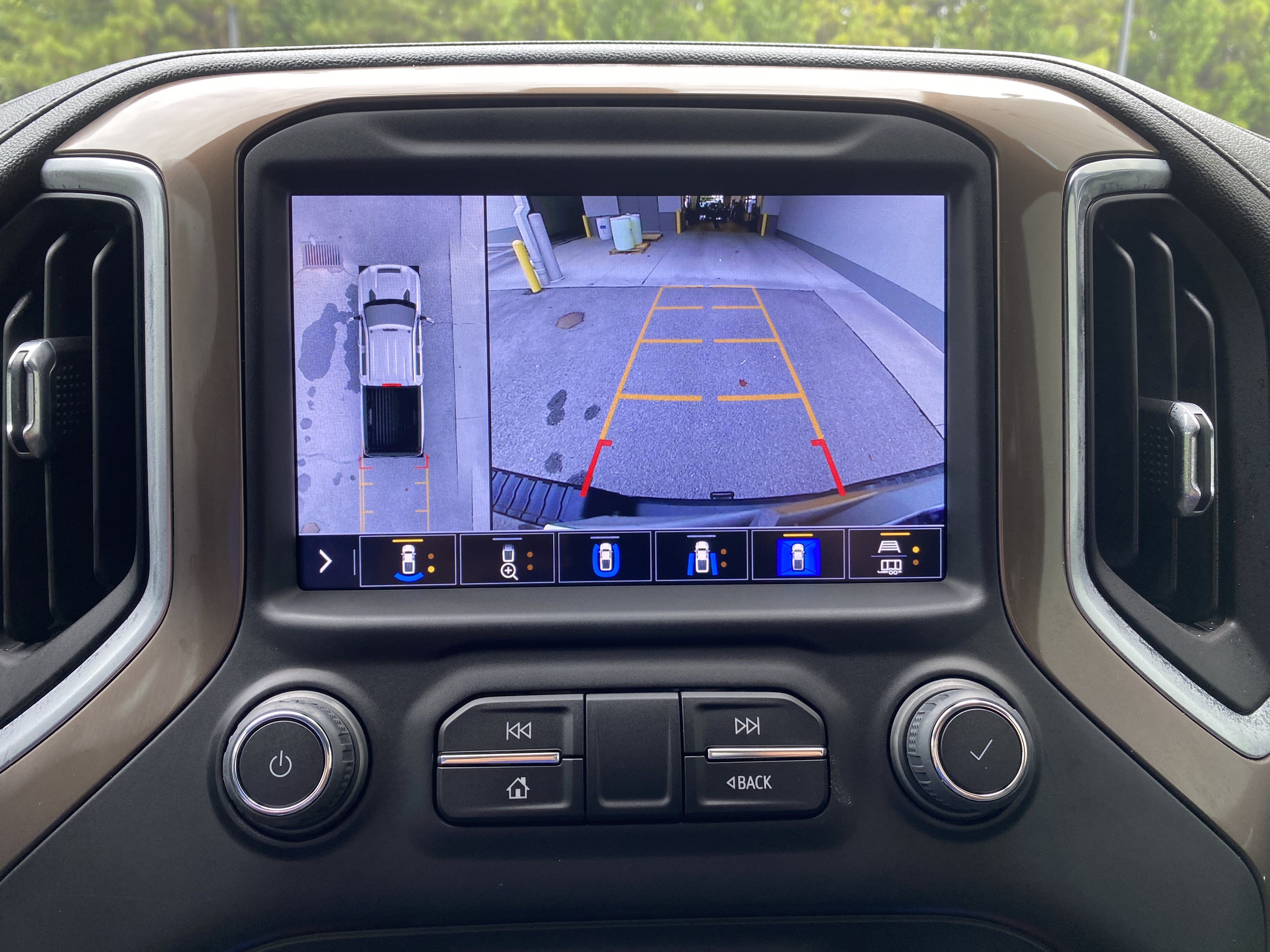 Used 2022 Chevrolet Silverado 2500 High Country AWD/4WD image 26