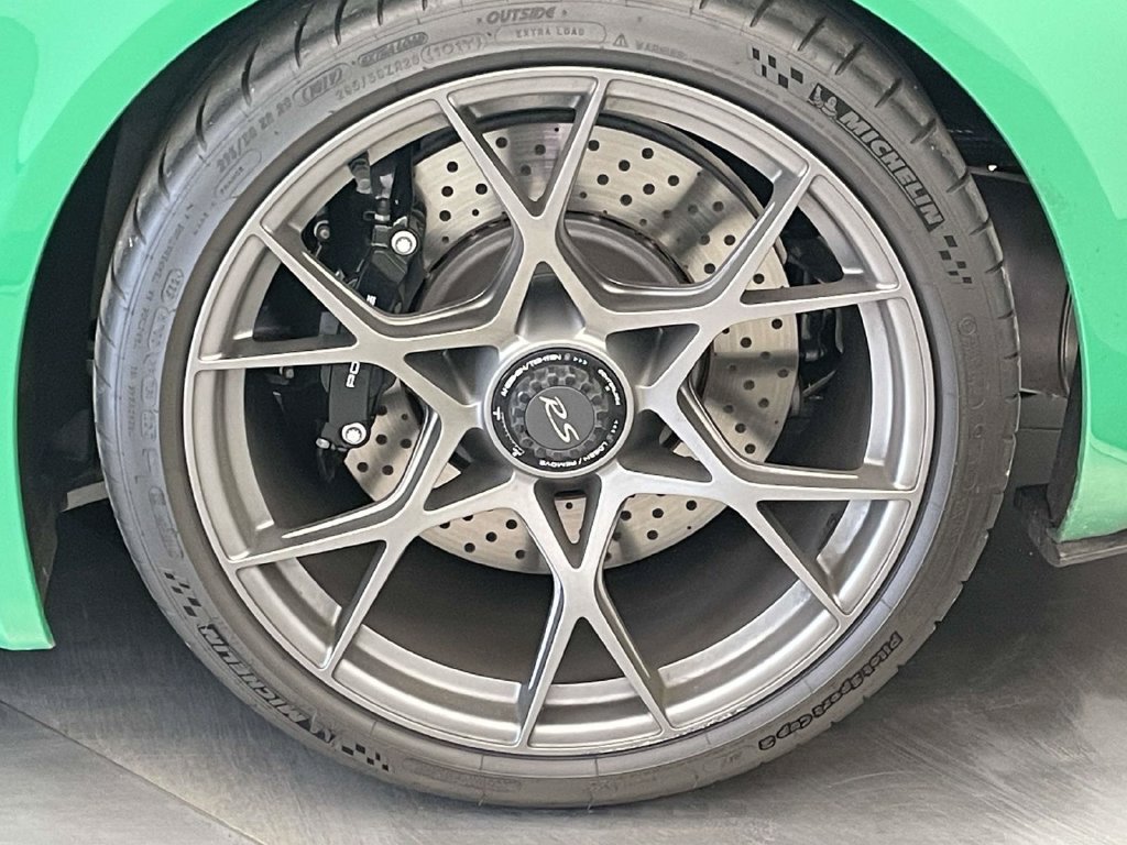 Certified 2025 Porsche 718 Cayman GT4 RS RWD image 12