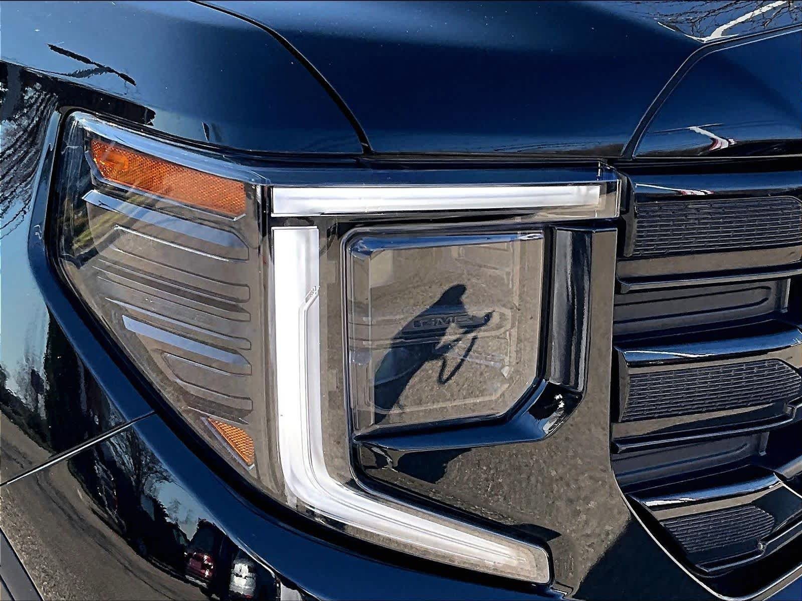 Used 2023 GMC Sierra 1500 Elevation w/ LPO, Elevation Black Package AWD/4WD image 32