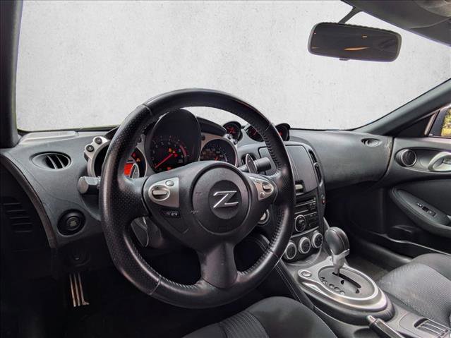 Used 2009 Nissan 370Z Coupe w/ Aerodynamics Pkg RWD image 10