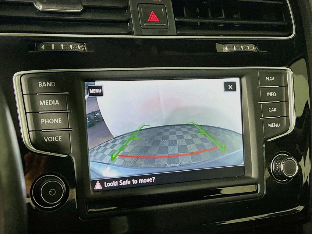 Used 2017 Volkswagen Golf SEL FWD image 13
