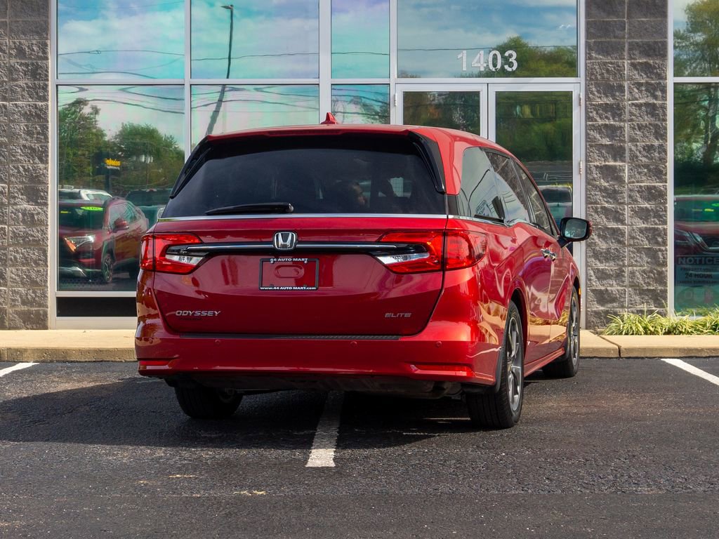 Used 2023 Honda Odyssey Elite image 5