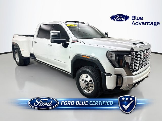Used 2024 GMC Sierra 3500 Denali w/ Technology Package AWD/4WD image 1