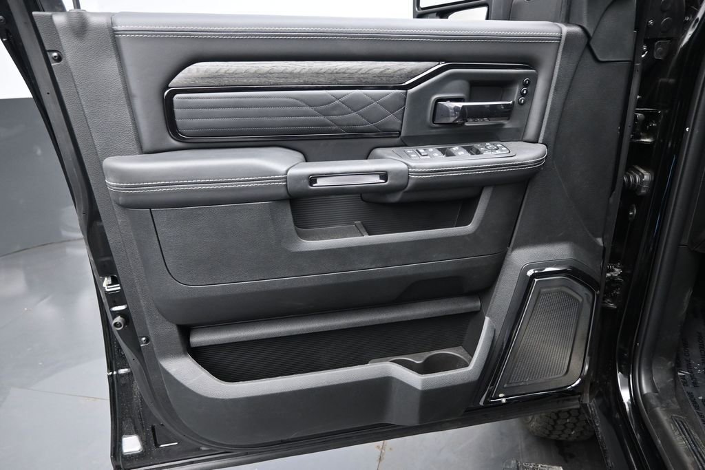 New 2026 RAM 3500 Limited AWD/4WD image 22