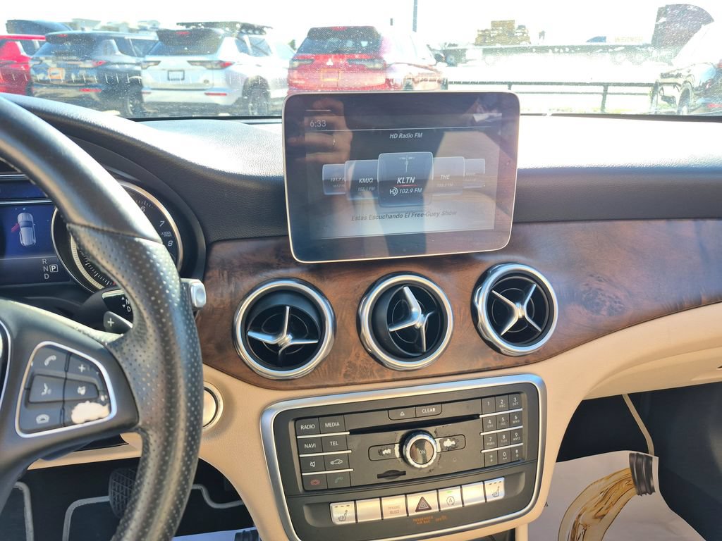 Used 2019 Mercedes-Benz GLA 250 image 16