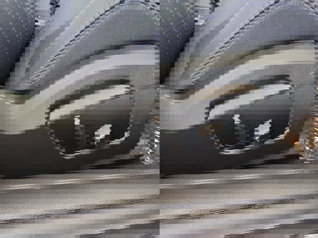 Certified 2025 MINI Cooper S image 23