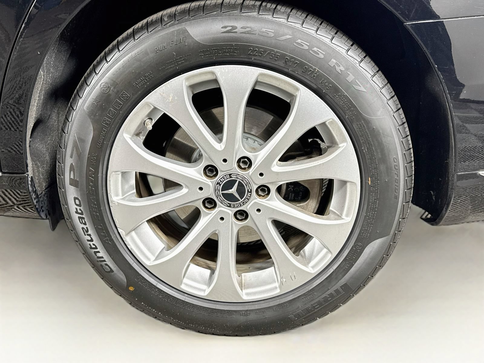 Used 2019 Mercedes-Benz E 300 4MATIC image 33