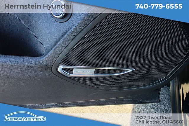 Used 2022 Buick Envision Avenir w/ Technology Package II AWD/4WD image 17