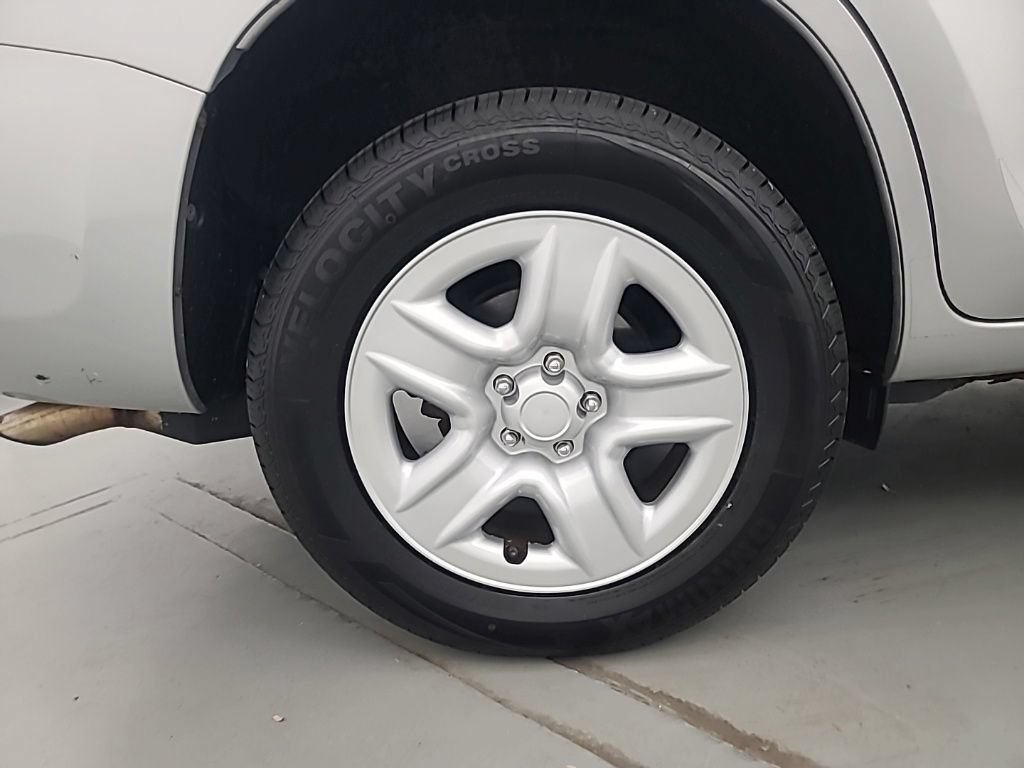 Used 2011 Toyota RAV4 4WD w/ Base L4 Extra Value Pkg image 10