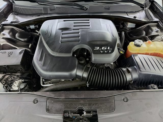 Used 2023 Dodge Charger SXT w/ Blacktop Package RWD image 30