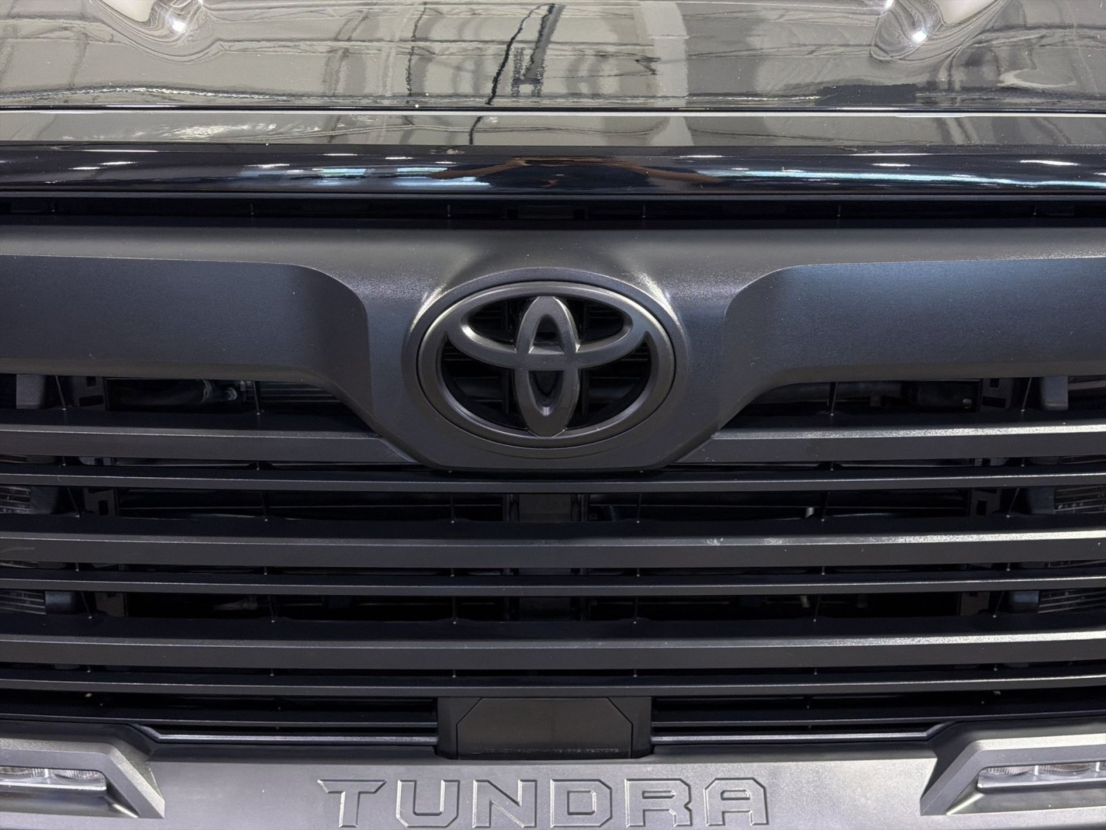 Used 2023 Toyota Tundra SR5 AWD/4WD image 11