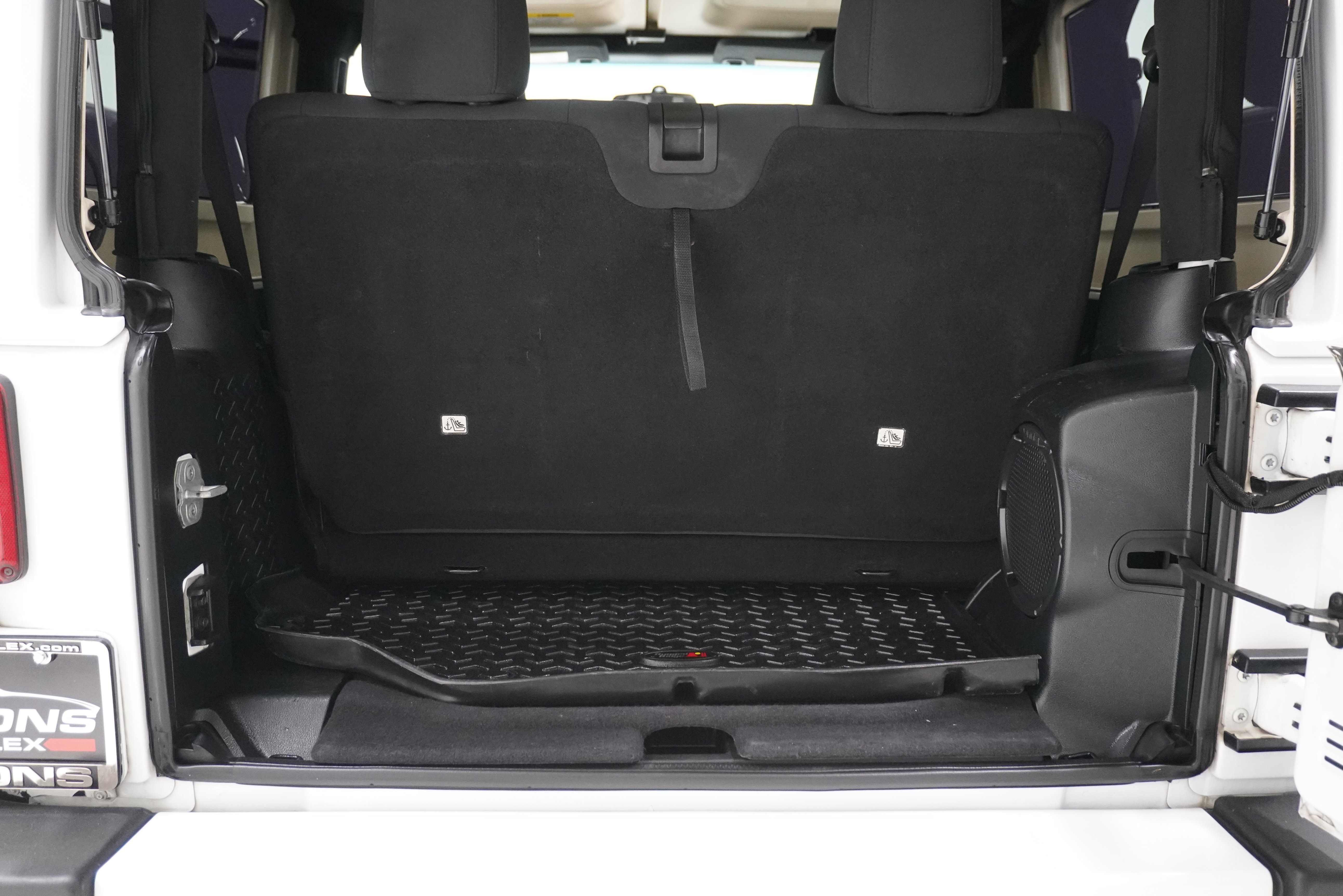 Used 2011 Jeep Wrangler Sahara w/ Connectivity Group image 20