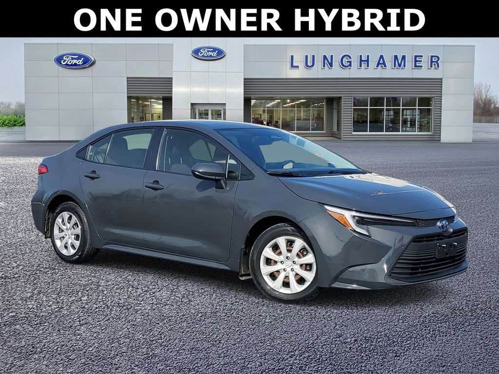 Used 2024 Toyota Corolla LE image 1