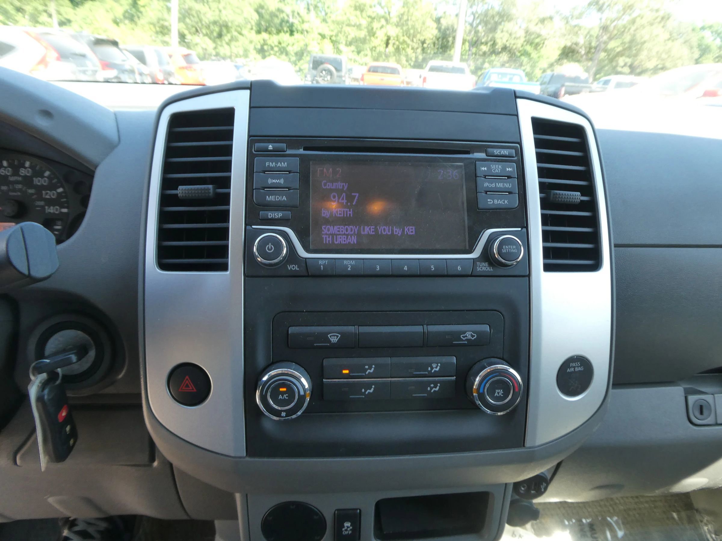Used 2018 Nissan Frontier SV RWD image 18