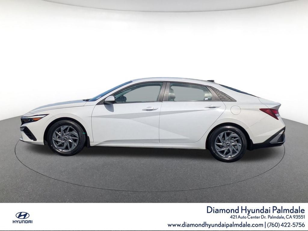 Used 2024 Hyundai Elantra SEL FWD image 20