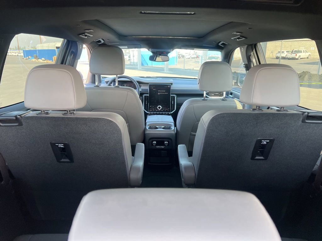 Certified 2024 GMC Acadia Elevation w/ Black Edition image 9