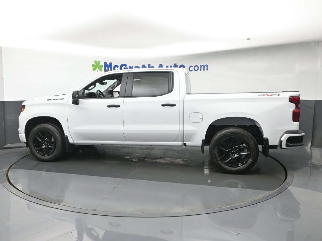 New 2026 Chevrolet Silverado 1500 Custom w/ LPO, Dark Essentials Package AWD/4WD image 21