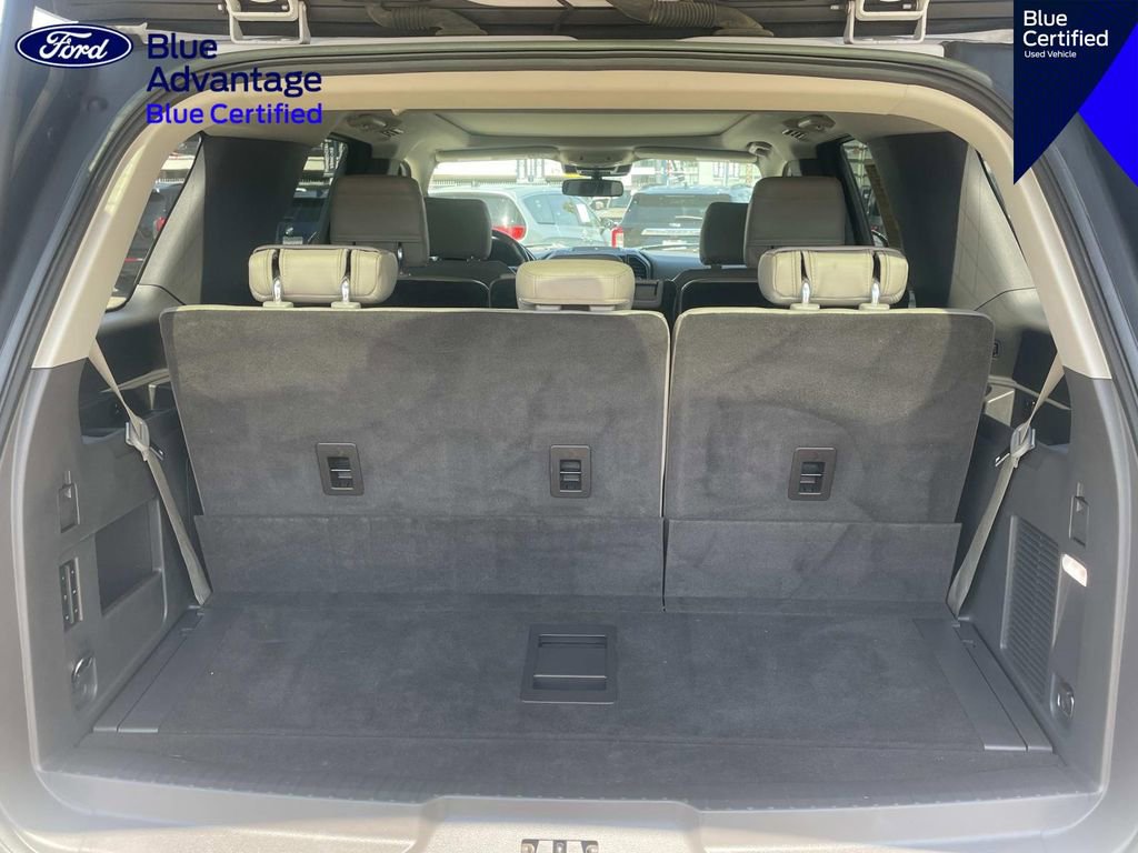 Certified 2019 Ford Expedition Limited w/ Equipment Group 301A AWD/4WD image 8
