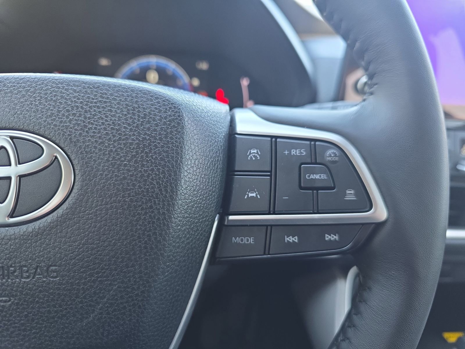 Used 2025 Toyota Grand Highlander AWD image 14