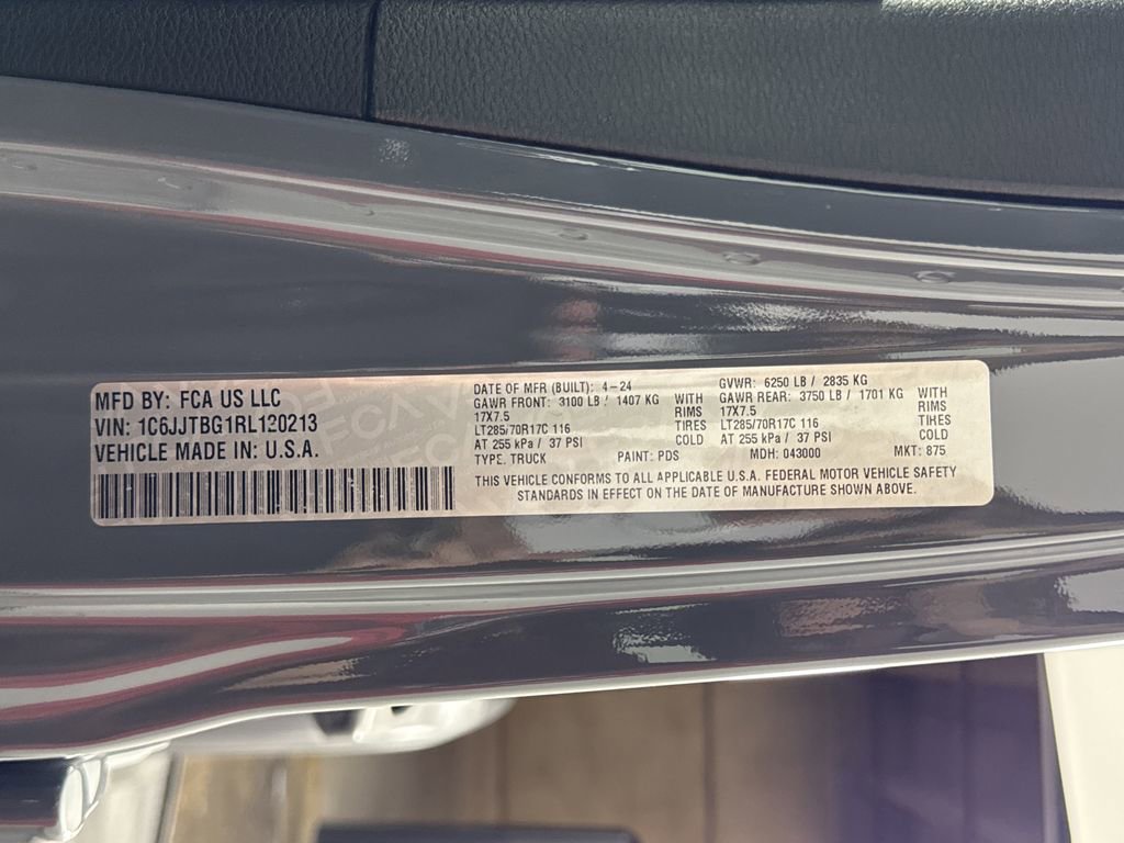 Used 2024 Jeep Gladiator Rubicon w/ Convenience Group image 30