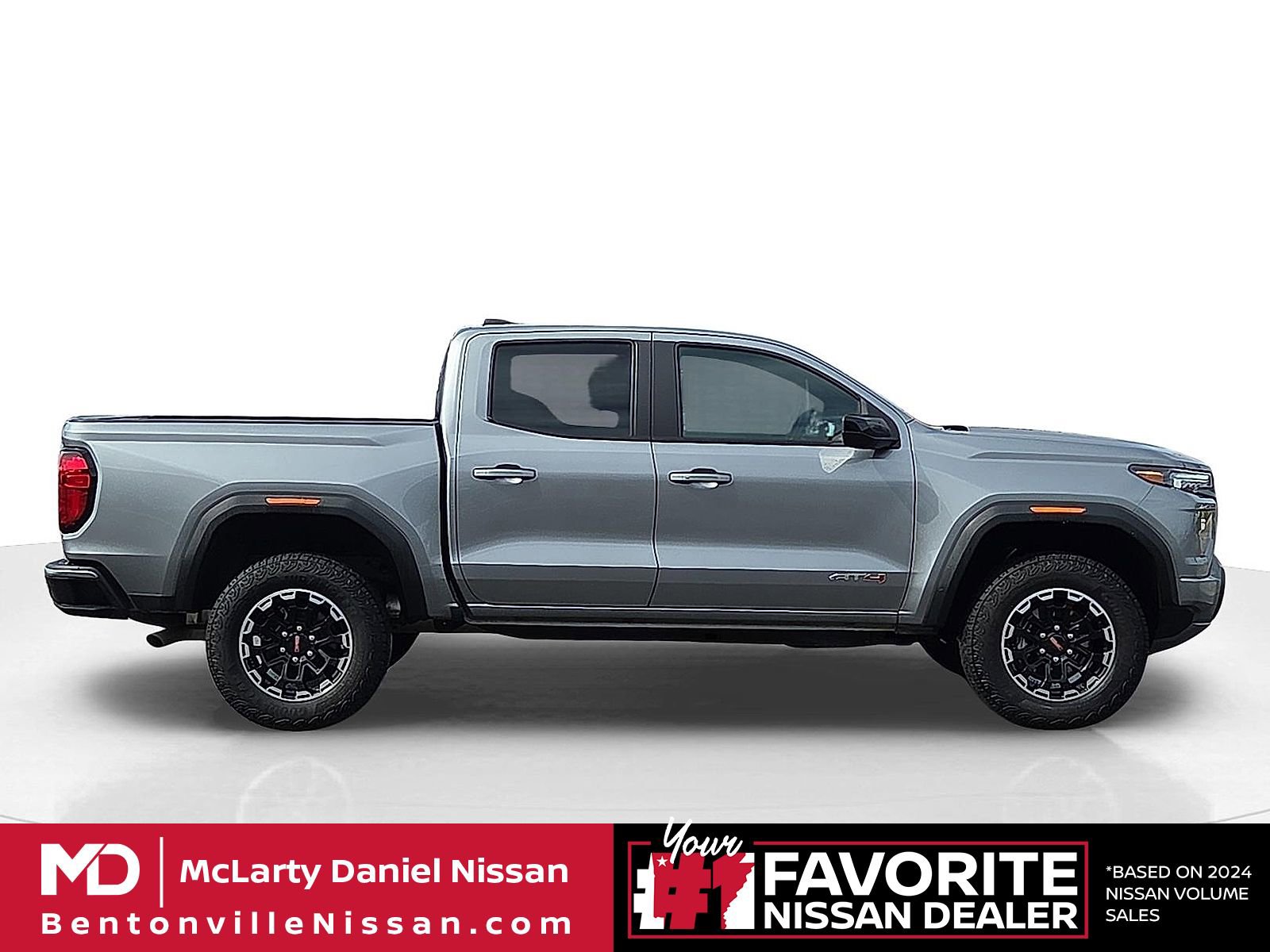 Used 2026 GMC Canyon AT4 image 6