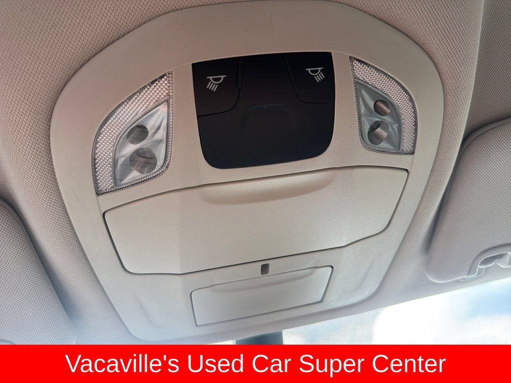 Used 2021 Chrysler Voyager LX FWD image 21