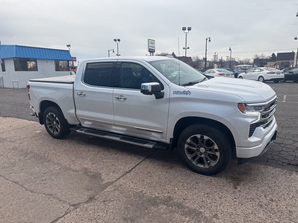 Certified 2022 Chevrolet Silverado 1500 High Country w/ Z71 Off-Road Package AWD/4WD image 5