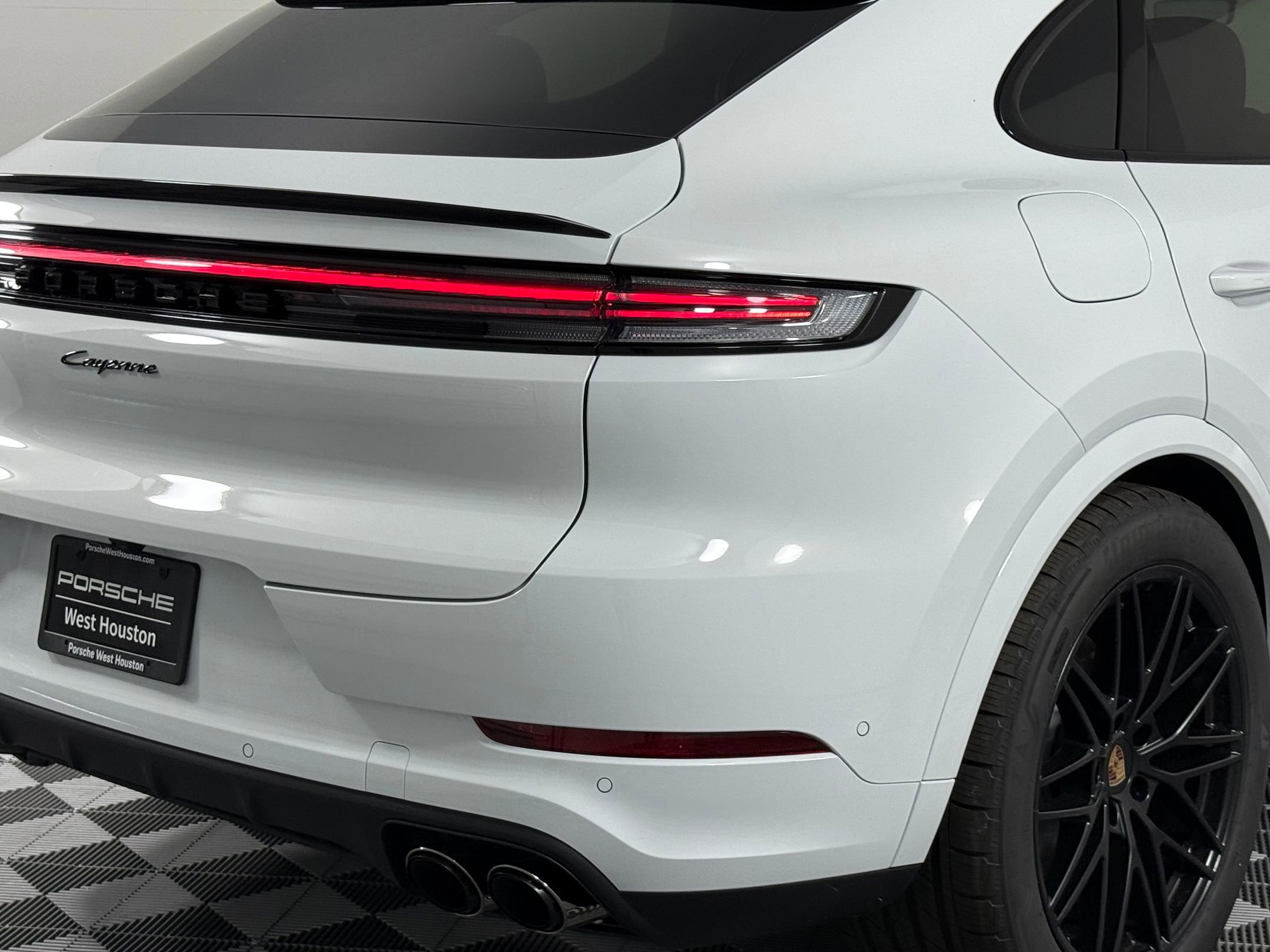 New 2026 Porsche Cayenne Coupe image 13