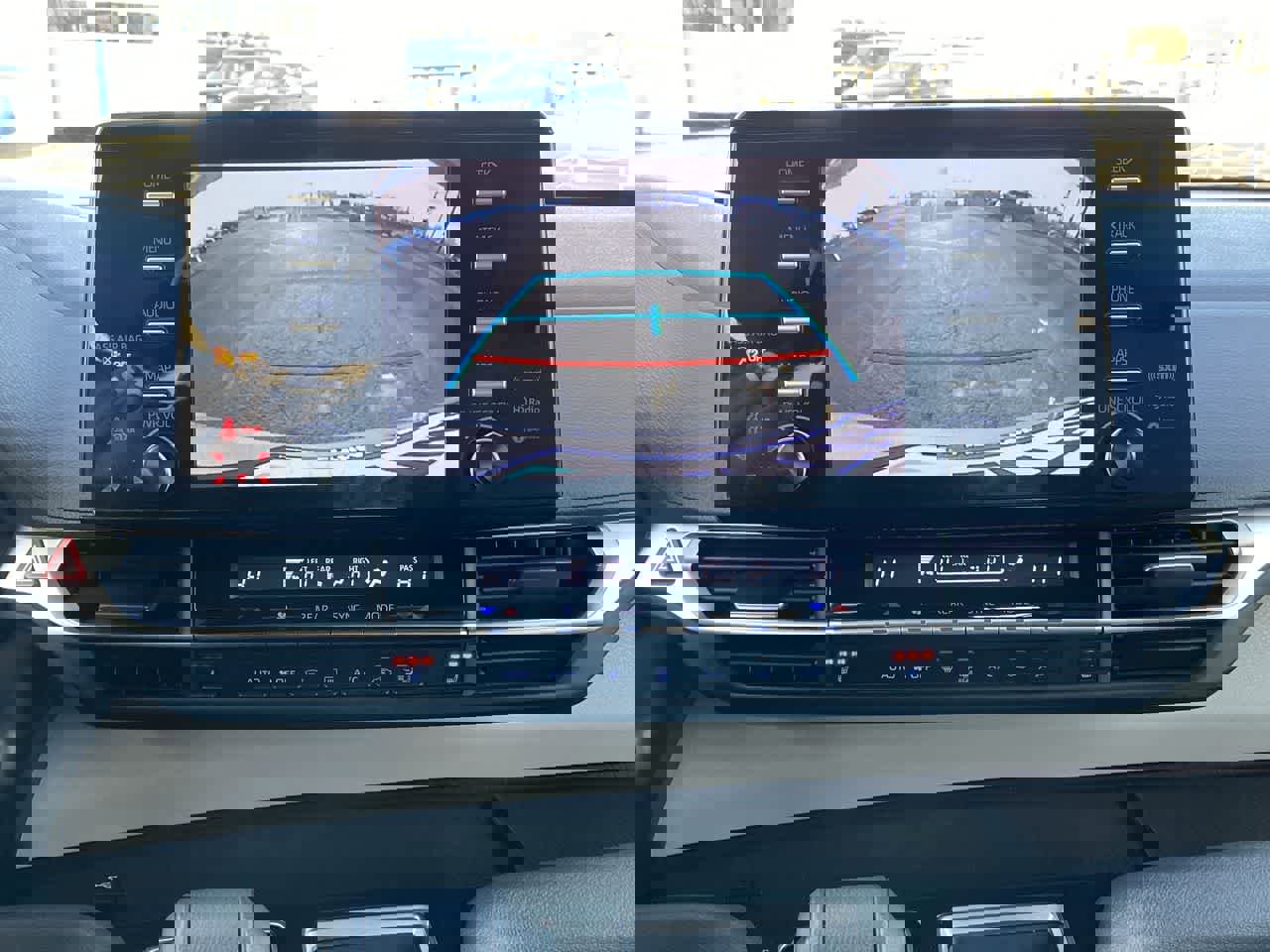 Certified 2023 Toyota Sienna XLE image 17