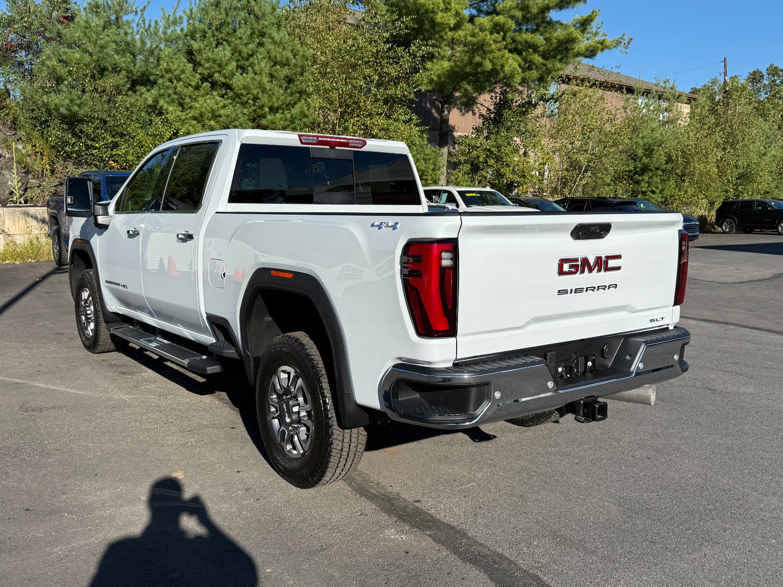 New 2026 GMC Sierra 2500 SLT w/ SLT Premium Package image 3