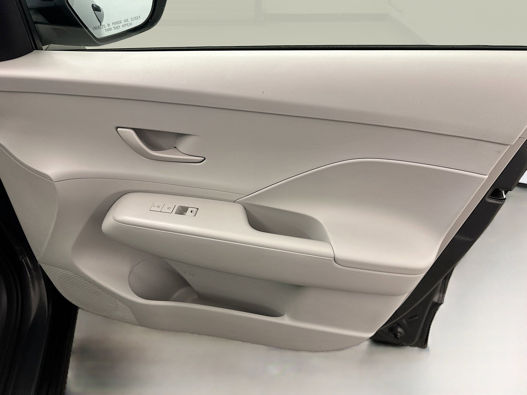 Used 2025 Hyundai Kona SEL image 32