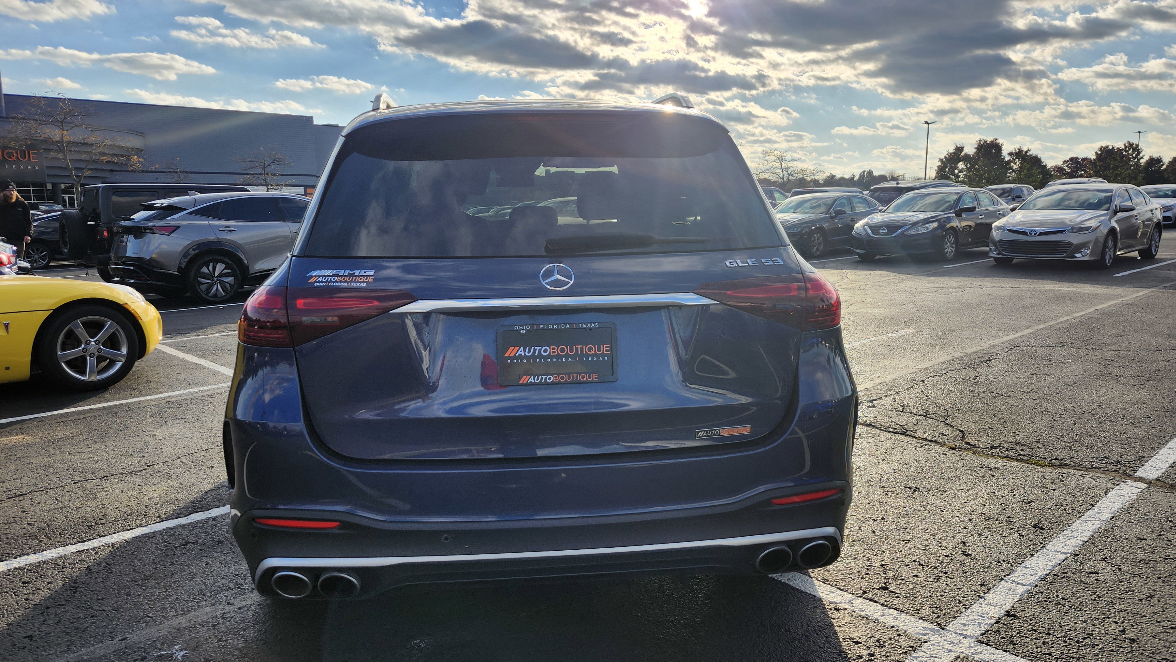 Used 2024 Mercedes-Benz GLE 53 AMG 4MATIC w/ Winter Package image 10