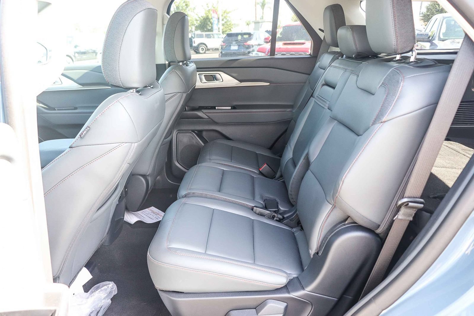 Used 2026 Ford Explorer Active w/ Active Comfort Package RWD image 17