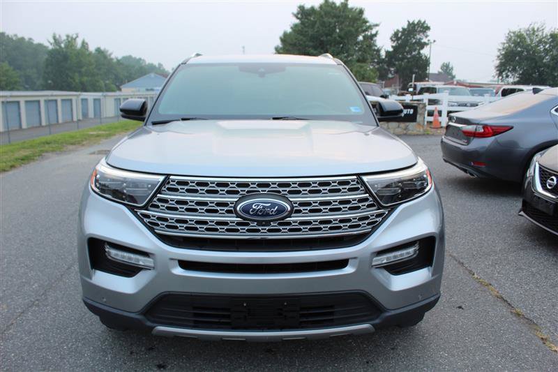 Used 2020 Ford Explorer Limited RWD image 2