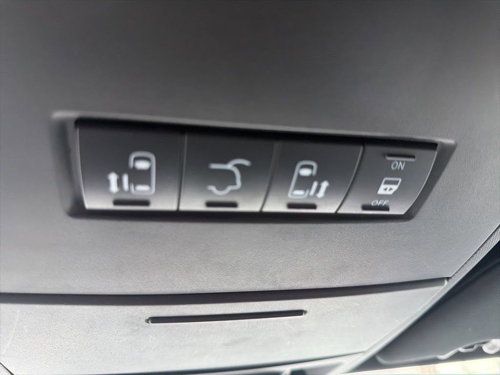 Used 2019 Dodge Grand Caravan GT image 19