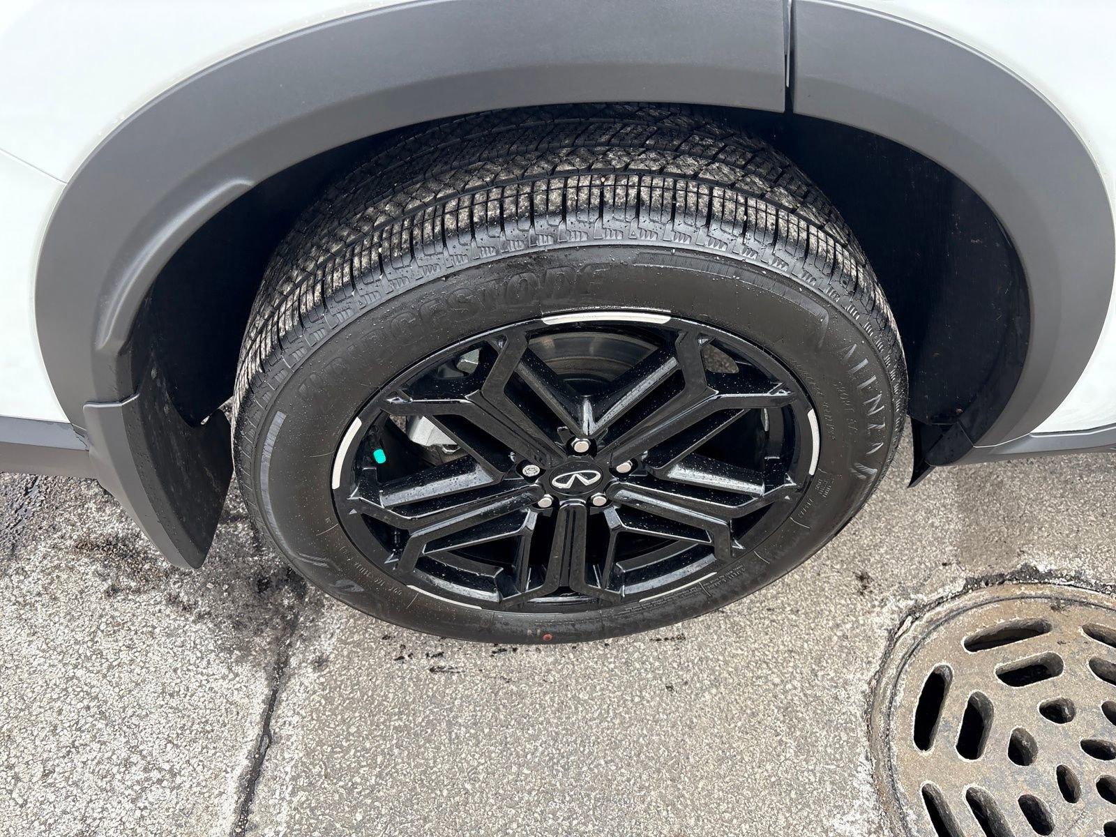 Certified 2026 INFINITI QX60 Sport w/ Dark Cargo Package image 32