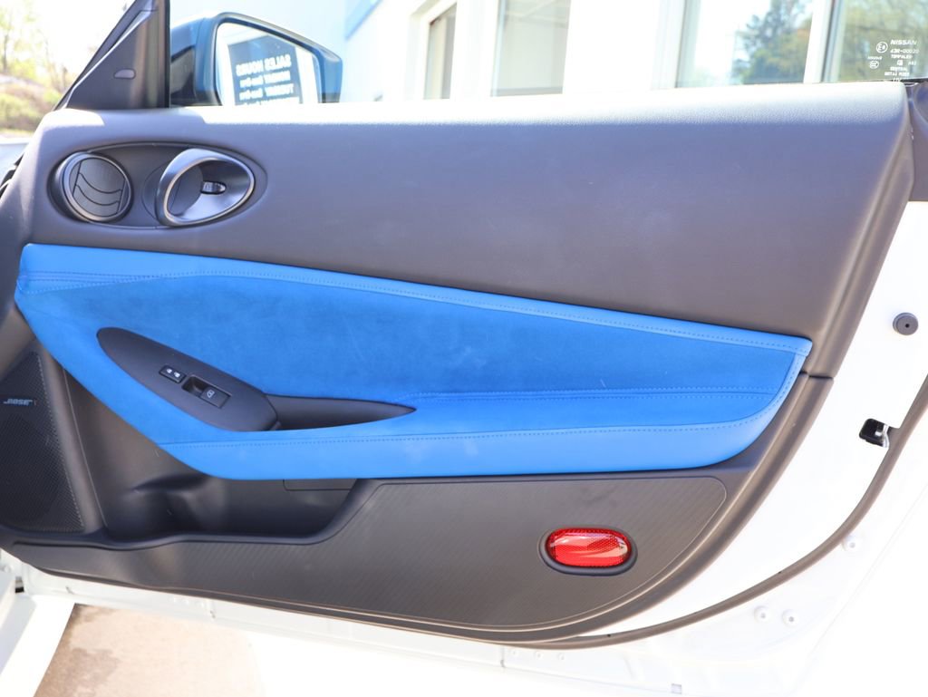 Used 2024 Nissan Z Performance w/ Floor Mat Package image 22