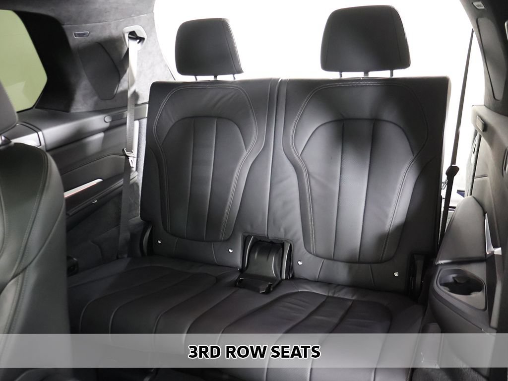 Used 2019 BMW X7 xDrive40i w/ M Sport Package AWD/4WD image 11