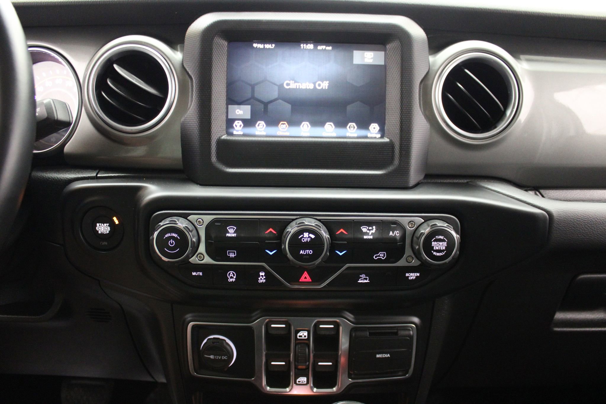 Used 2021 Jeep Wrangler Unlimited Sahara w/ Dual Top Group image 35