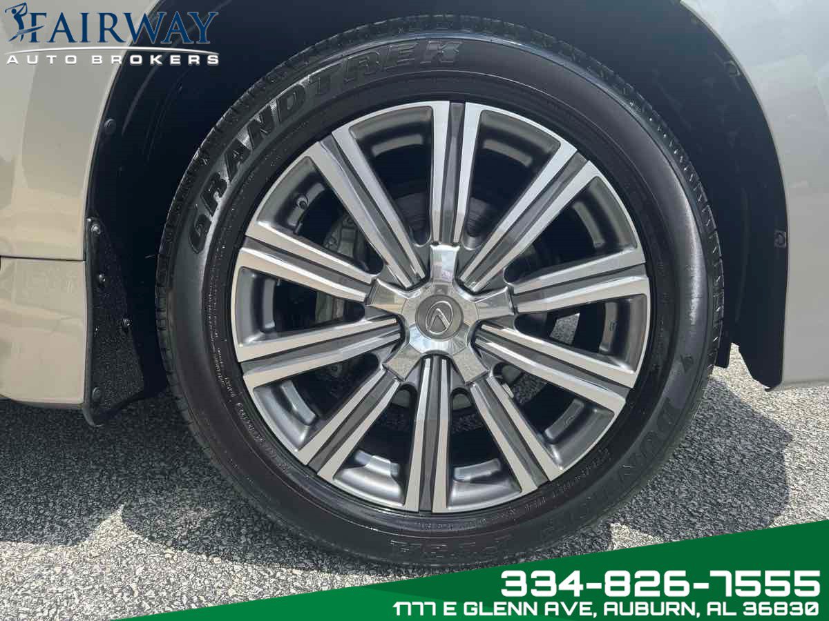 Used 2016 Lexus LX 570 4WD w/ Luxury Package image 39