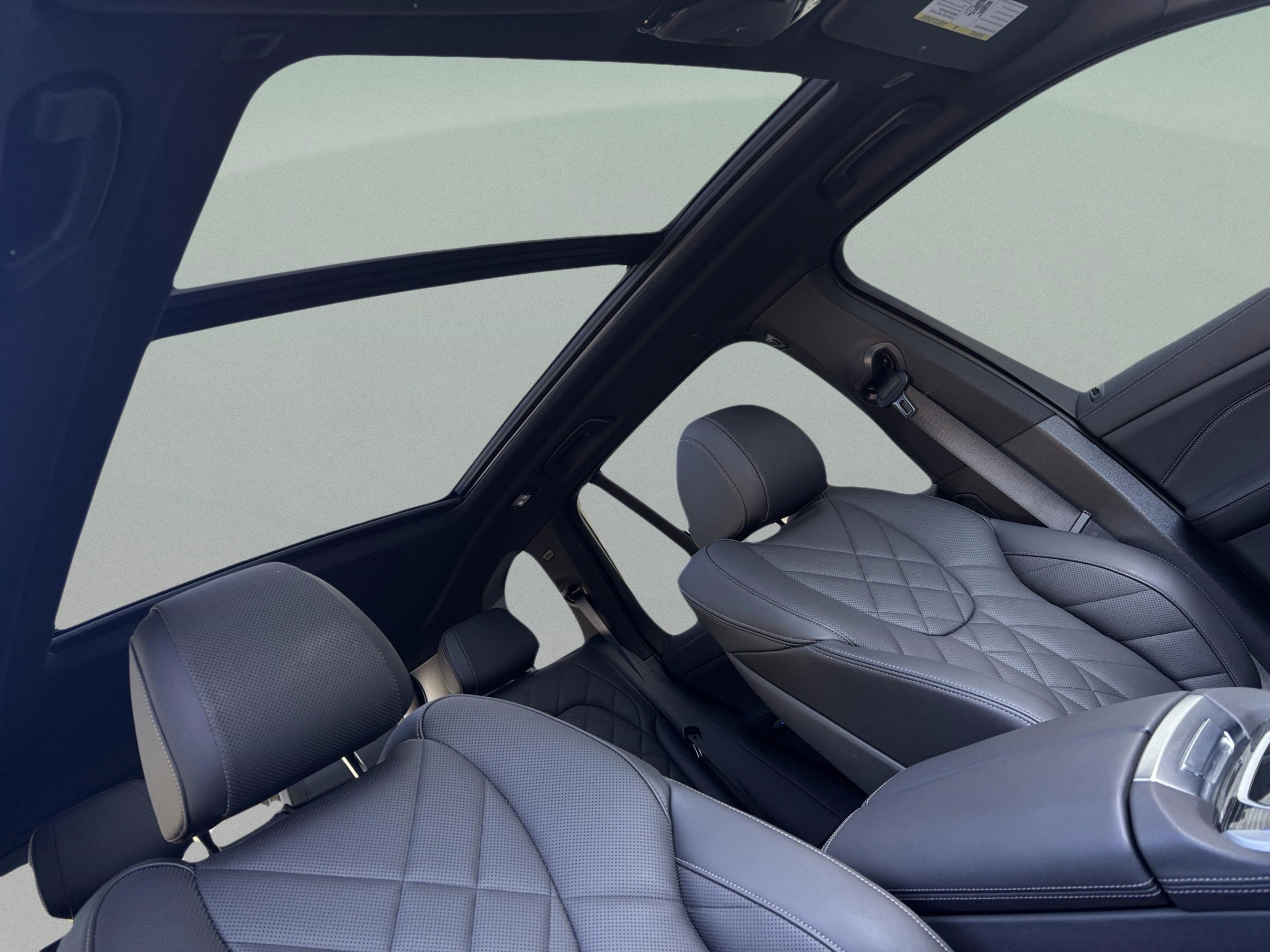 Used 2024 BMW X5 xDrive40i w/ M Sport Package image 29